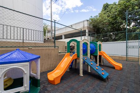 Apartamento para alugar com 47m², 2 quartos e 1 vagaArea Comum - Playground