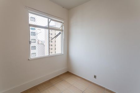 Quarto 1 de apartamento para alugar com 2 quartos, 60m² em Lourdes, Belo Horizonte
