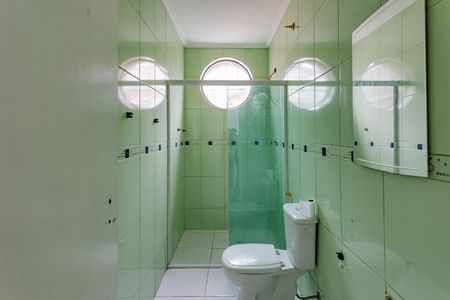 Casa à venda com 170m², 3 quartos e 4 vagas Casa à venda com 170m², 3 quartos e 4 vagasBanheiro Social