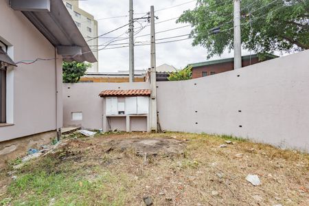 Casa à venda com 170m², 3 quartos e 4 vagas Casa à venda com 170m², 3 quartos e 4 vagasJardim