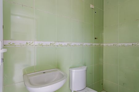 Casa à venda com 170m², 3 quartos e 4 vagas Casa à venda com 170m², 3 quartos e 4 vagasBanheiro de serviço