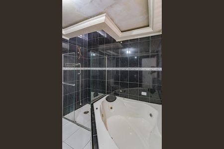 Casa à venda com 170m², 3 quartos e 4 vagas Casa à venda com 170m², 3 quartos e 4 vagasBanheiro da Suíte