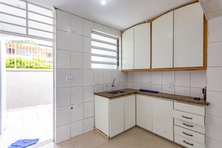 Casa à venda com 170m², 3 quartos e 4 vagas Casa à venda com 170m², 3 quartos e 4 vagasCozinha