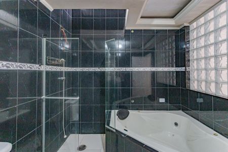 Casa à venda com 170m², 3 quartos e 4 vagas Casa à venda com 170m², 3 quartos e 4 vagasBanheiro da Suíte