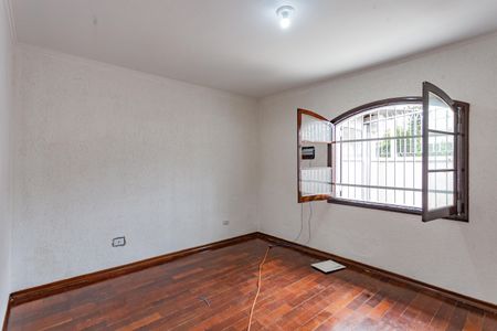 Casa à venda com 170m², 3 quartos e 4 vagas Casa à venda com 170m², 3 quartos e 4 vagasQuarto 2