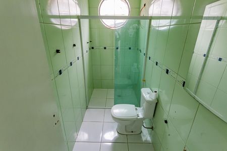 Casa à venda com 170m², 3 quartos e 4 vagas Casa à venda com 170m², 3 quartos e 4 vagasBanheiro Social