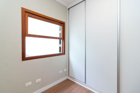 Casa à venda com 250m², 3 quartos e 3 vagas Casa à venda com 250m², 3 quartos e 3 vagasQuarto 2