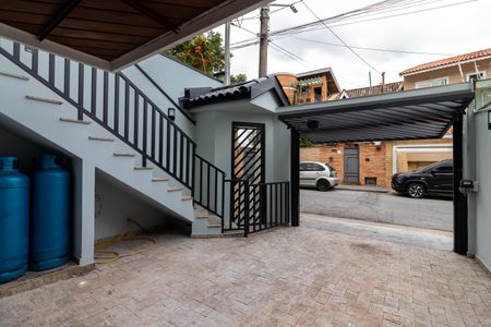 Casa à venda com 250m², 3 quartos e 3 vagas Casa à venda com 250m², 3 quartos e 3 vagasGaragem