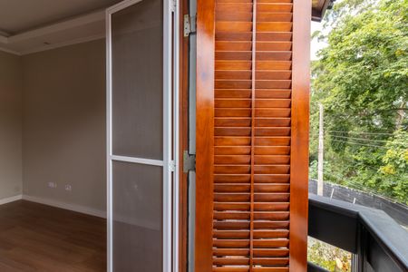 Casa à venda com 250m², 3 quartos e 3 vagas Casa à venda com 250m², 3 quartos e 3 vagasVaranda da Suíte