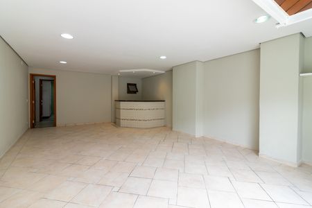 Casa à venda com 250m², 3 quartos e 3 vagas Casa à venda com 250m², 3 quartos e 3 vagasGaragem