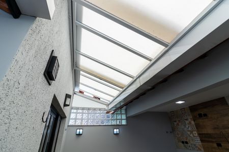 Casa à venda com 250m², 3 quartos e 3 vagas Casa à venda com 250m², 3 quartos e 3 vagasQuintal - Churrasqueira