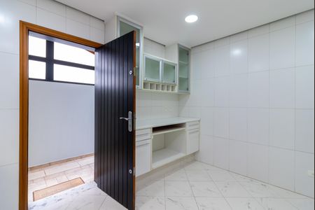 Casa à venda com 250m², 3 quartos e 3 vagas Casa à venda com 250m², 3 quartos e 3 vagasCozinha