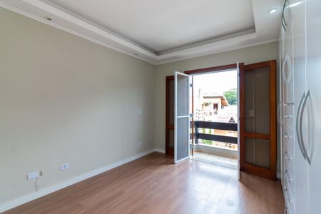 Casa à venda com 250m², 3 quartos e 3 vagas Casa à venda com 250m², 3 quartos e 3 vagasSuíte