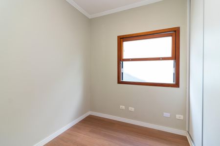 Casa à venda com 250m², 3 quartos e 3 vagas Casa à venda com 250m², 3 quartos e 3 vagasQuarto 2