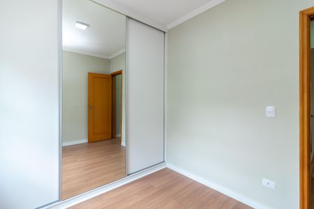 Casa à venda com 250m², 3 quartos e 3 vagas Casa à venda com 250m², 3 quartos e 3 vagasQuarto 3