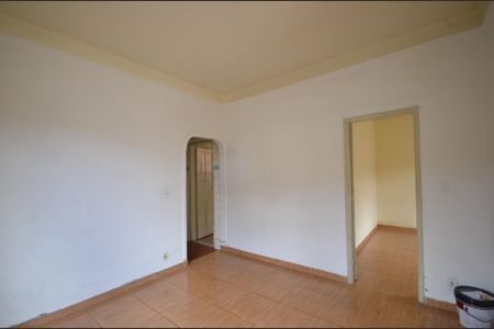 Sala de casa para alugar com 2 quartos, 79m² em Vila Valqueire, Rio de Janeiro