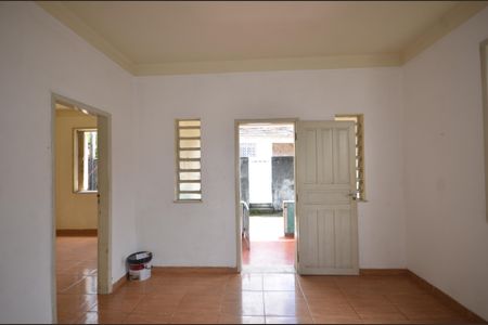 Sala de casa para alugar com 2 quartos, 79m² em Vila Valqueire, Rio de Janeiro