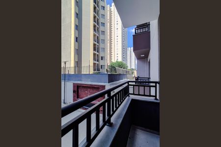 Studio à venda com 25m², 1 quarto e sem vaga Studio à venda com 25m², 1 quarto e sem vagaVaranda