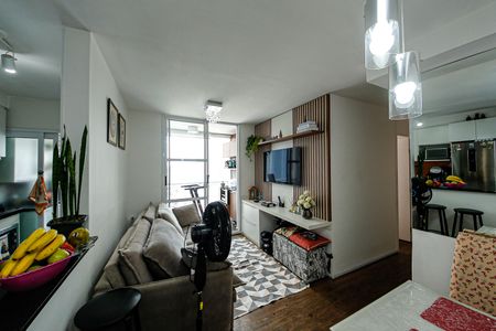 Apartamento à venda com 2 quartos, 65m² em Vila Cunha Bueno, São Paulo