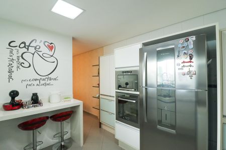 Casa à venda com 184m², 3 quartos e 5 vagas Casa à venda com 184m², 3 quartos e 5 vagasCozinha