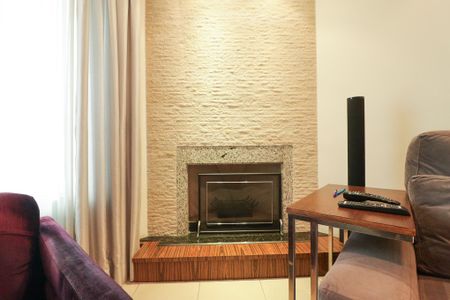 Casa à venda com 184m², 3 quartos e 5 vagas Casa à venda com 184m², 3 quartos e 5 vagasSala