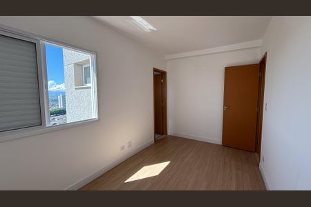 Apartamento para alugar com 66m², 3 quartos e 2 vagasQuarto 2 - Suíte