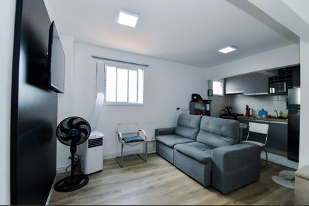 Sala de apartamento para alugar com 1 quarto, 44m² em Vila Galvão, Guarulhos