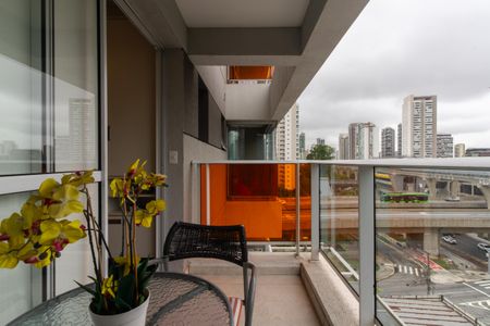 Studio para alugar com 38m², 1 quarto e 1 vagaVaranda