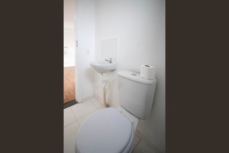 Apartamento à venda com 42m², 2 quartos e sem vaga Apartamento à venda com 42m², 2 quartos e sem vagaBanheiro