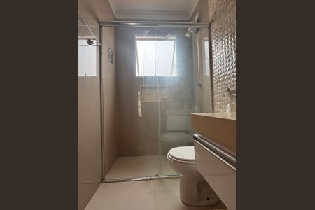 Casa à venda com 126m², 3 quartos e 2 vagasBanheiro da suíte 