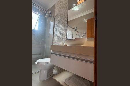 Casa à venda com 126m², 3 quartos e 2 vagasBanheiro da suíte 