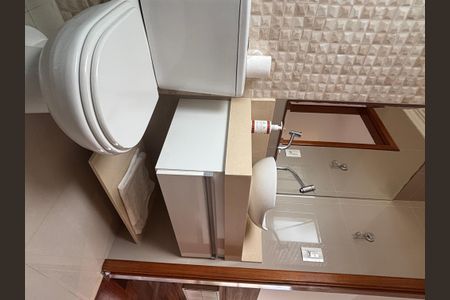 Casa à venda com 126m², 3 quartos e 2 vagasBanheiro da suíte 