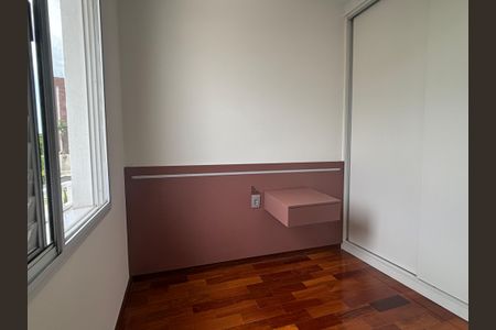 Casa à venda com 126m², 3 quartos e 2 vagasQuarto 2 