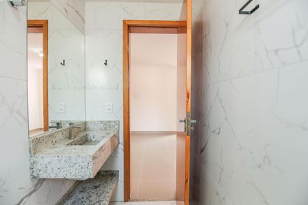 Banheiro de apartamento para alugar com 1 quarto, 42m² em Vila Sonia, São Paulo