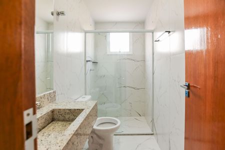 Banheiro de apartamento para alugar com 1 quarto, 42m² em Vila Sonia, São Paulo