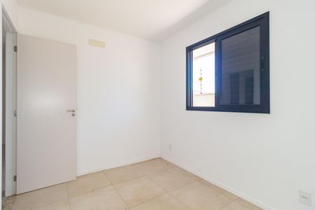 Quarto 1 de apartamento para alugar com 2 quartos, 40m² em Vila Bertioga, São Paulo