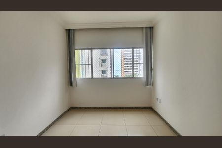 Quarto  de apartamento para alugar com 2 quartos, 95m² em Vitória, Salvador