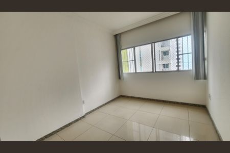 Sala  de apartamento para alugar com 2 quartos, 95m² em Vitória, Salvador