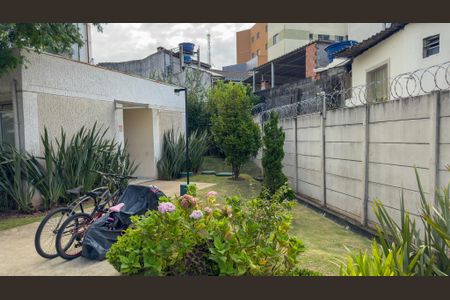 Apartamento à venda com 40m², 2 quartos e sem vagaÁrea comum