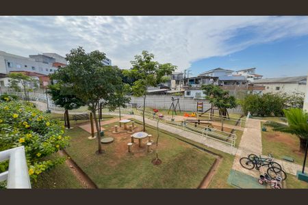 Apartamento à venda com 40m², 2 quartos e sem vagaÁrea comum