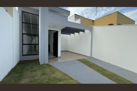 Casa à venda com 3 quartos, 180m² em Lundcéia, Lagoa Santa