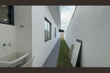 Casa à venda com 3 quartos, 180m² em Lundcéia, Lagoa Santa
