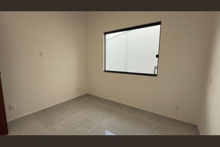 Casa à venda com 180m², 3 quartos e 2 vagas