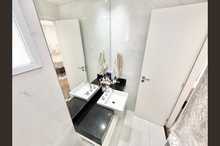 Apartamento à venda com 60m², 1 quarto e 1 vagaBanheiro da Suíte