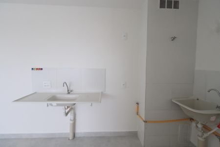 Apartamento para alugar com 34m², 2 quartos e sem vagaCozinha e Área de Serviço