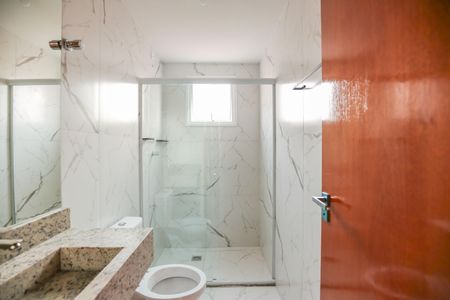 Banheiro de apartamento para alugar com 1 quarto, 42m² em Vila Sonia, São Paulo