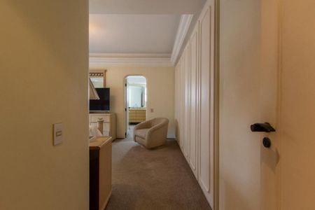 Apartamento à venda com 350m², 4 quartos e 4 vagas Apartamento à venda com 350m², 4 quartos e 4 vagasFoto 72