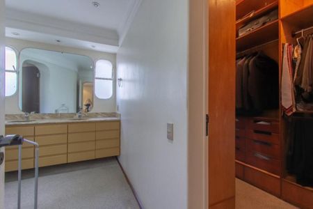 Apartamento à venda com 350m², 4 quartos e 4 vagas Apartamento à venda com 350m², 4 quartos e 4 vagasFoto 77