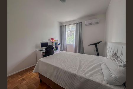 Apartamento à venda com 110m², 3 quartos e 1 vagaQuarto 2