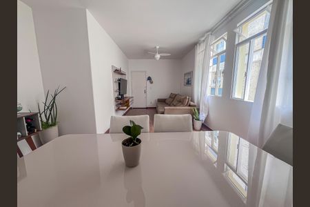 Apartamento à venda com 110m², 3 quartos e 1 vagaSala